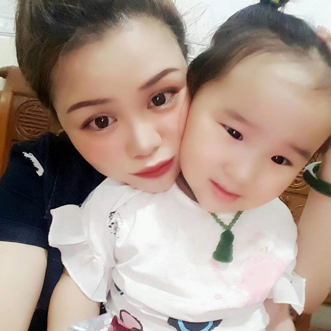 小霞（教肚皮舞）