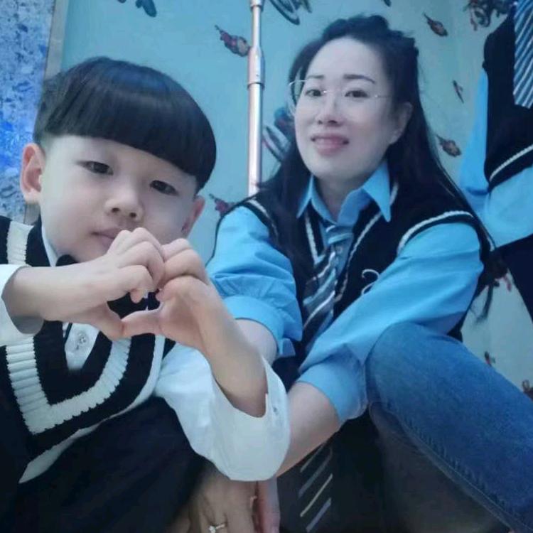 佳億:丹＋小苹果