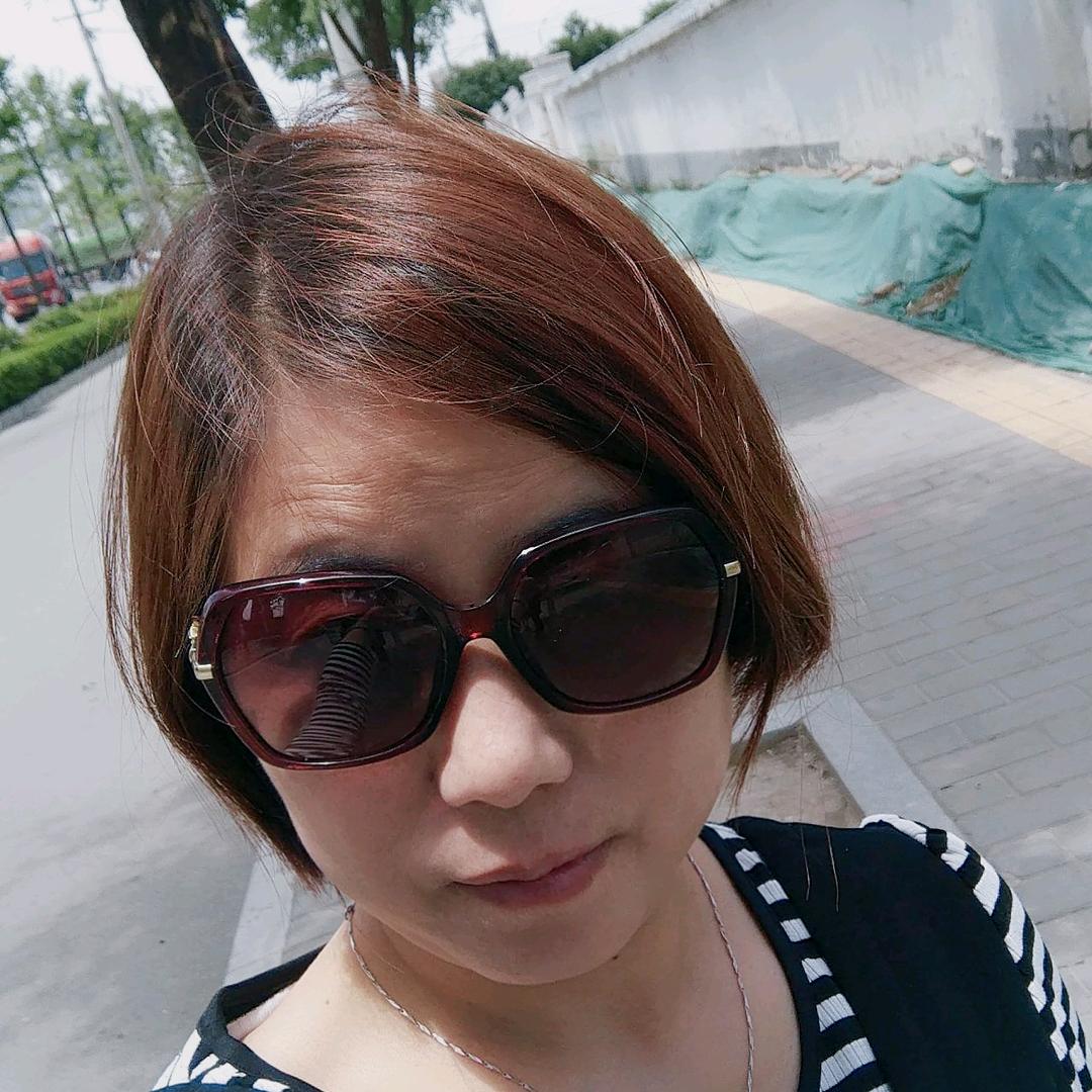 为亿芳容