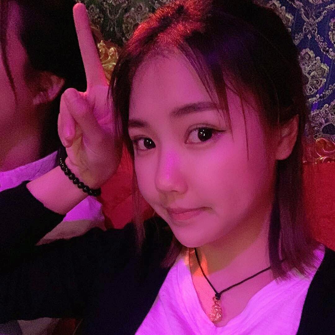 心比脸美 .
