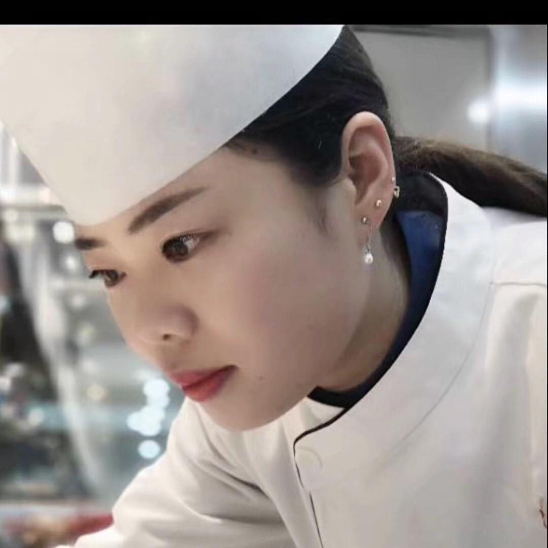 阿莲