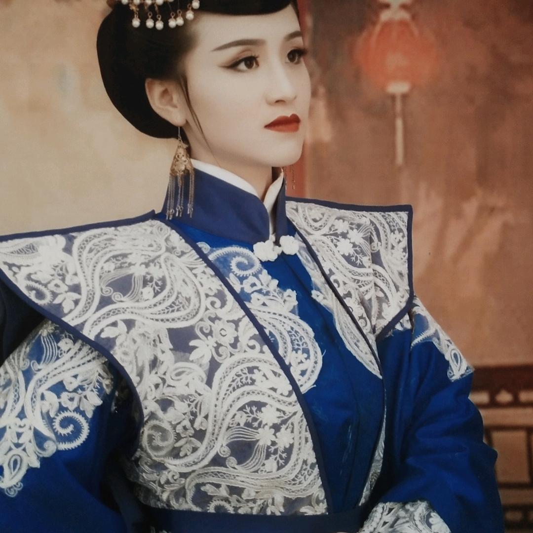 大人的袁捕快