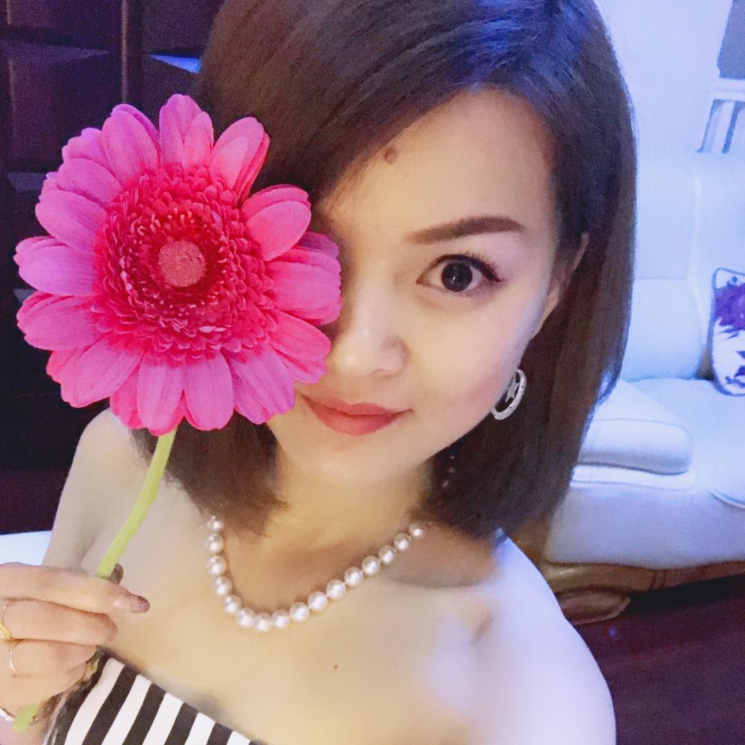 🌺ღ°ꦿ蓝精灵⁵²º᭄ ღ💋