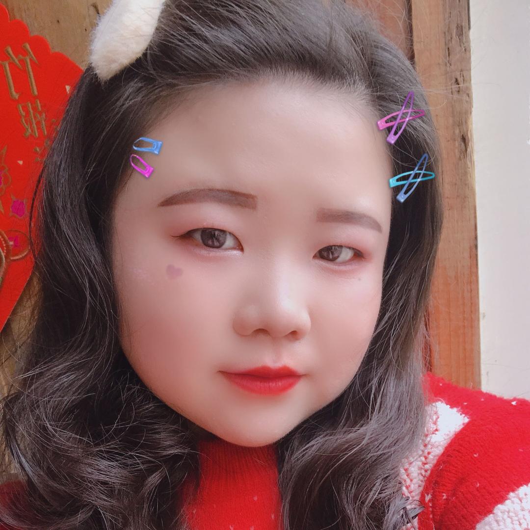 樱花漫舞的街