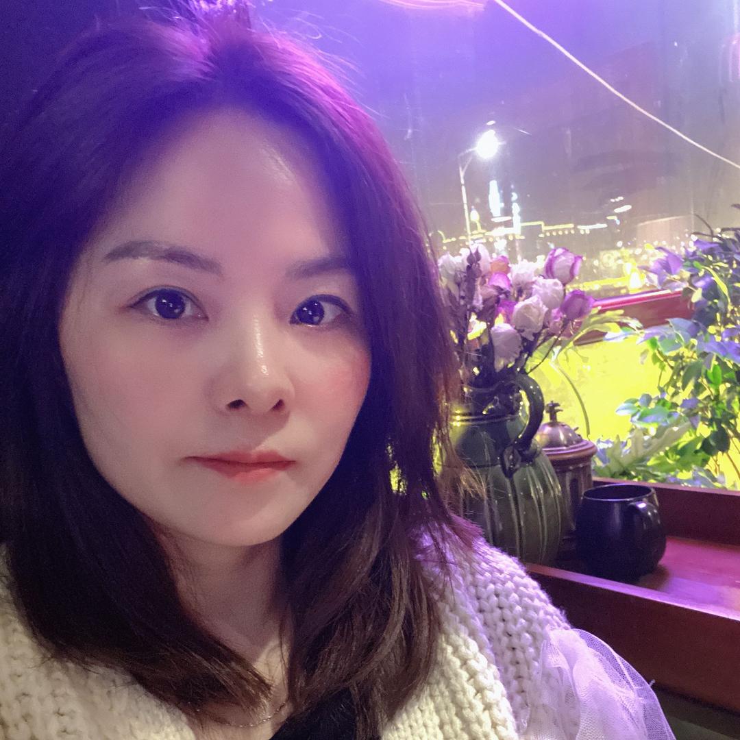 阳光下.