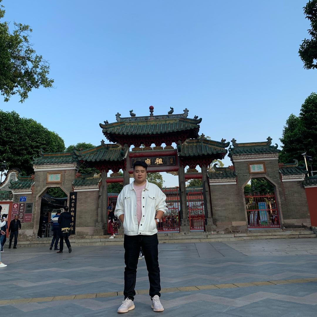 喻伟