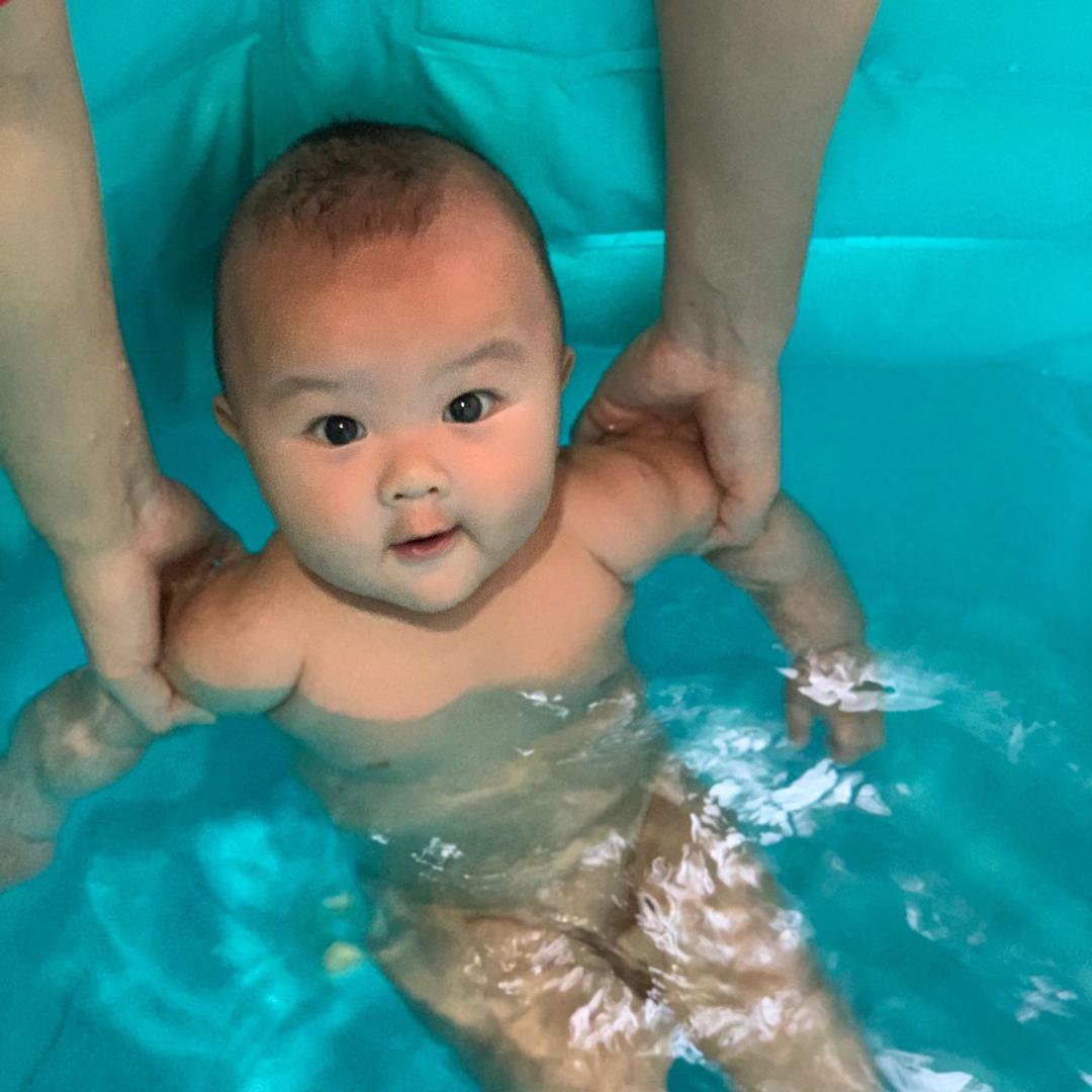 可可爱爱的一家