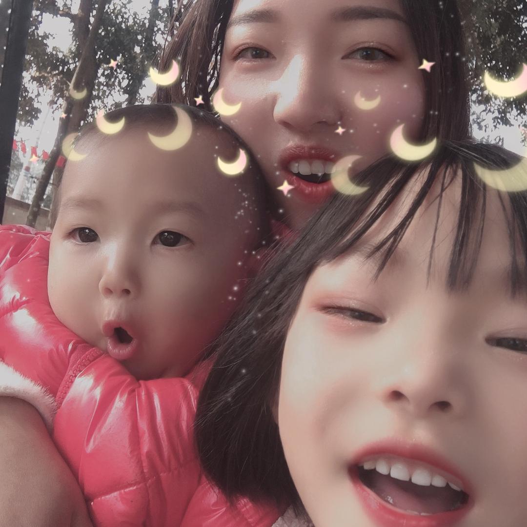 罗丽