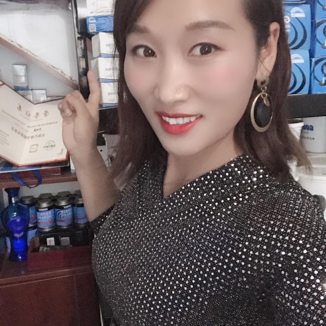 轮胎女侠华姐
