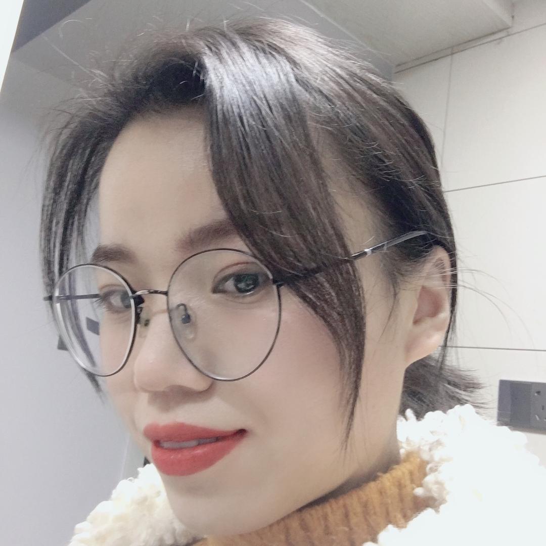 没有眉毛的姐姐