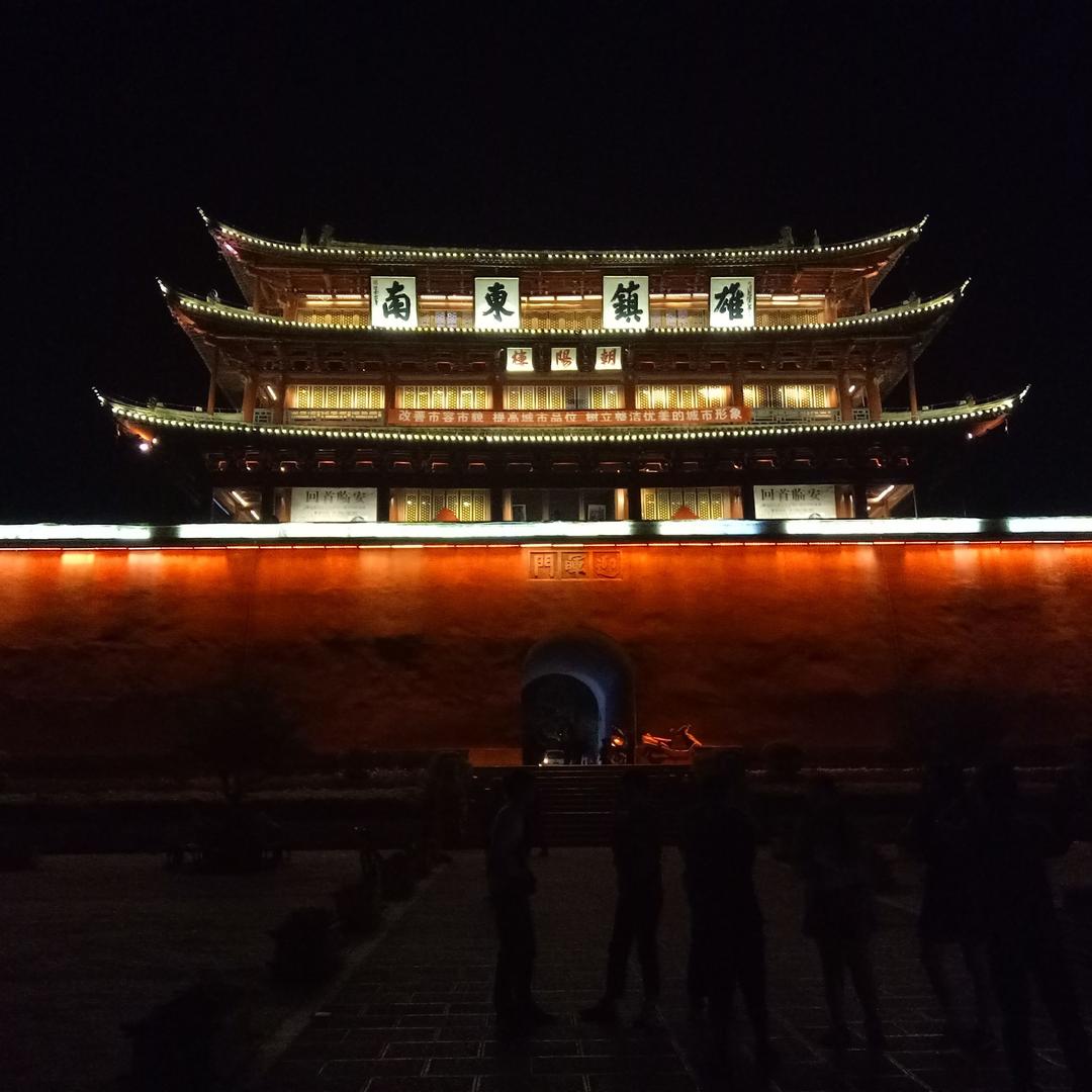 帅气单眼皮