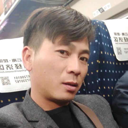 阿龍哥