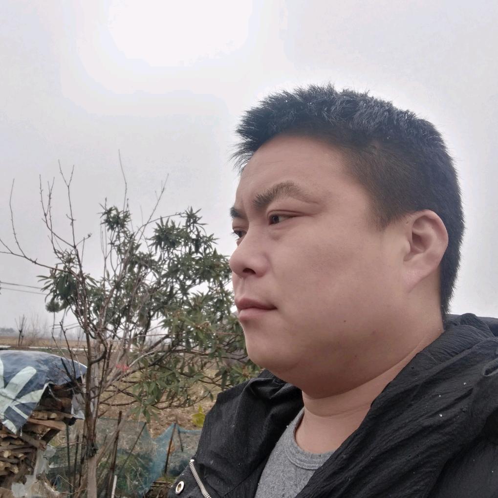 只会给地球打针的医生，梁修祥