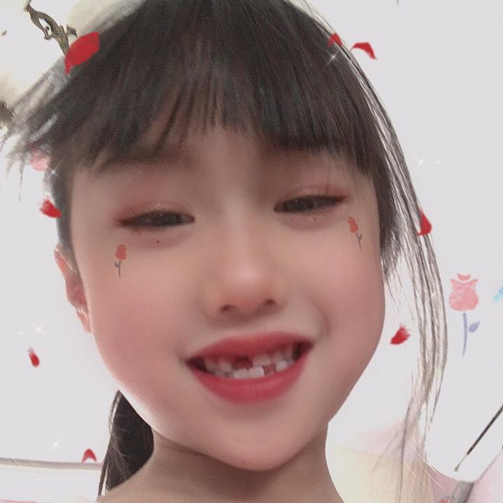 小魔仙拽着小魔王来啦