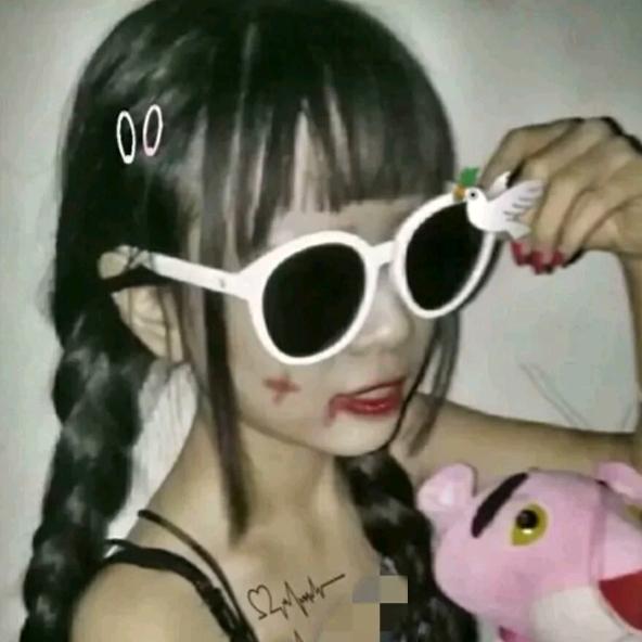 精神小伙