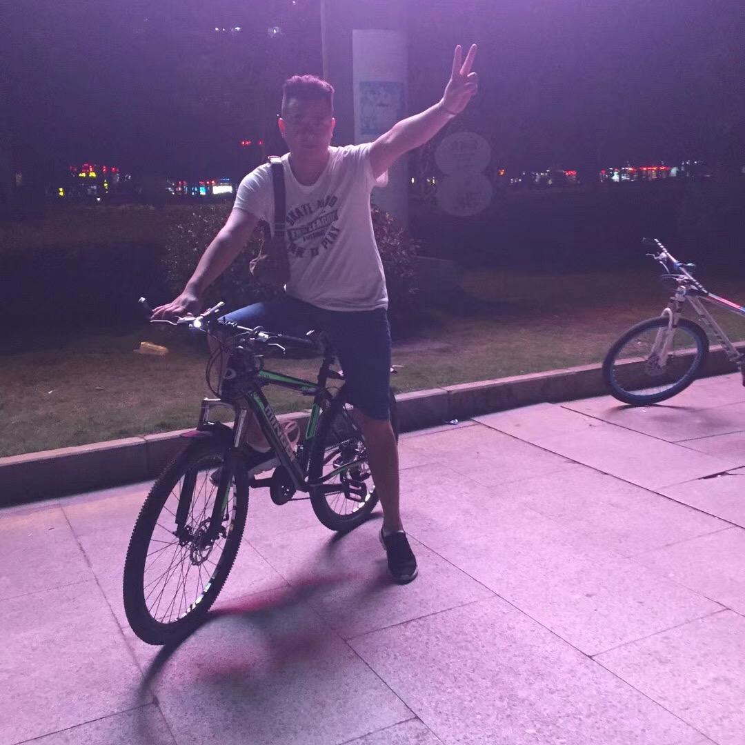 阿🐲，我姓吕有没有在你心吕😊😊😊