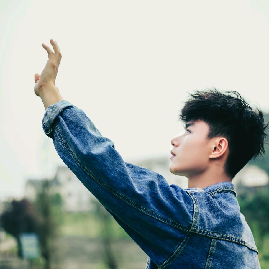 Z.H.耀