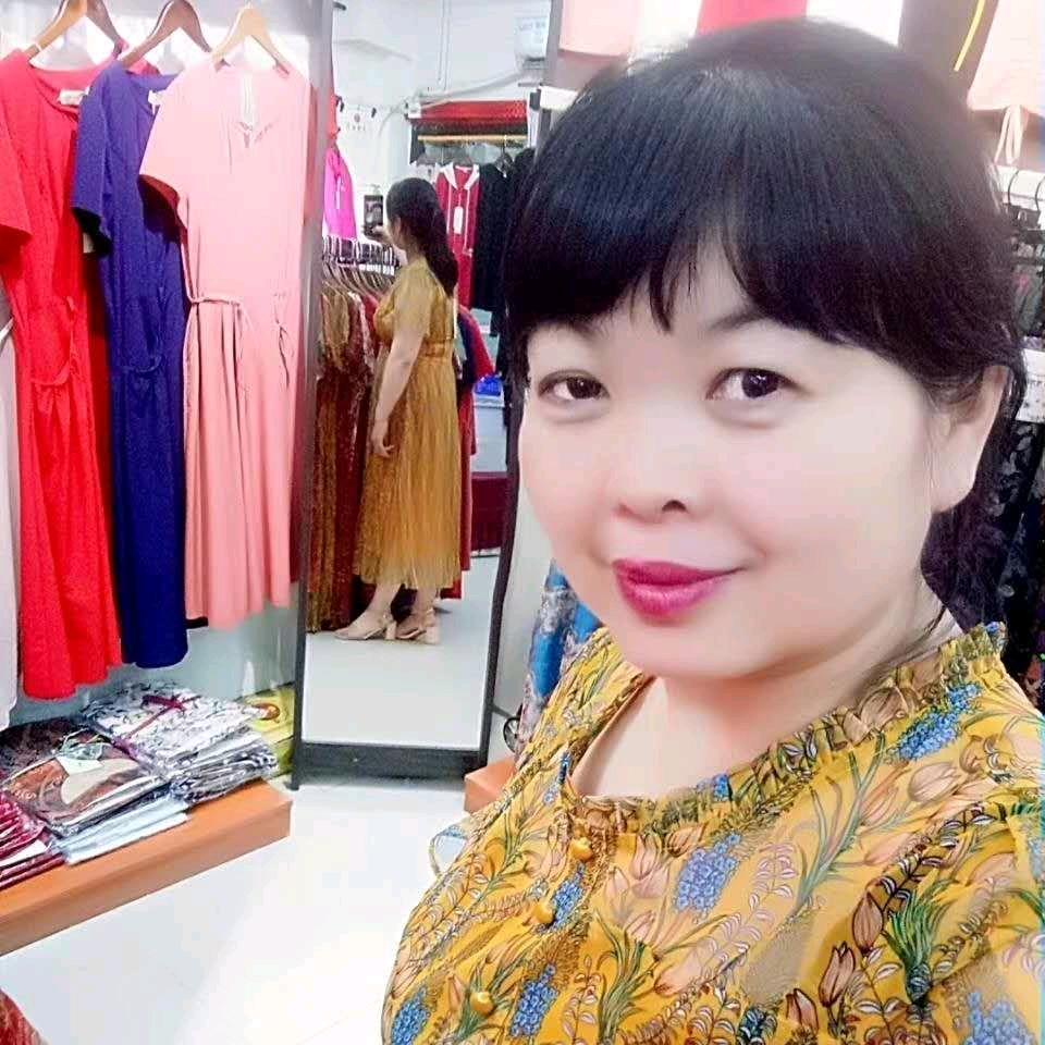 大楼市场艾尚依女装