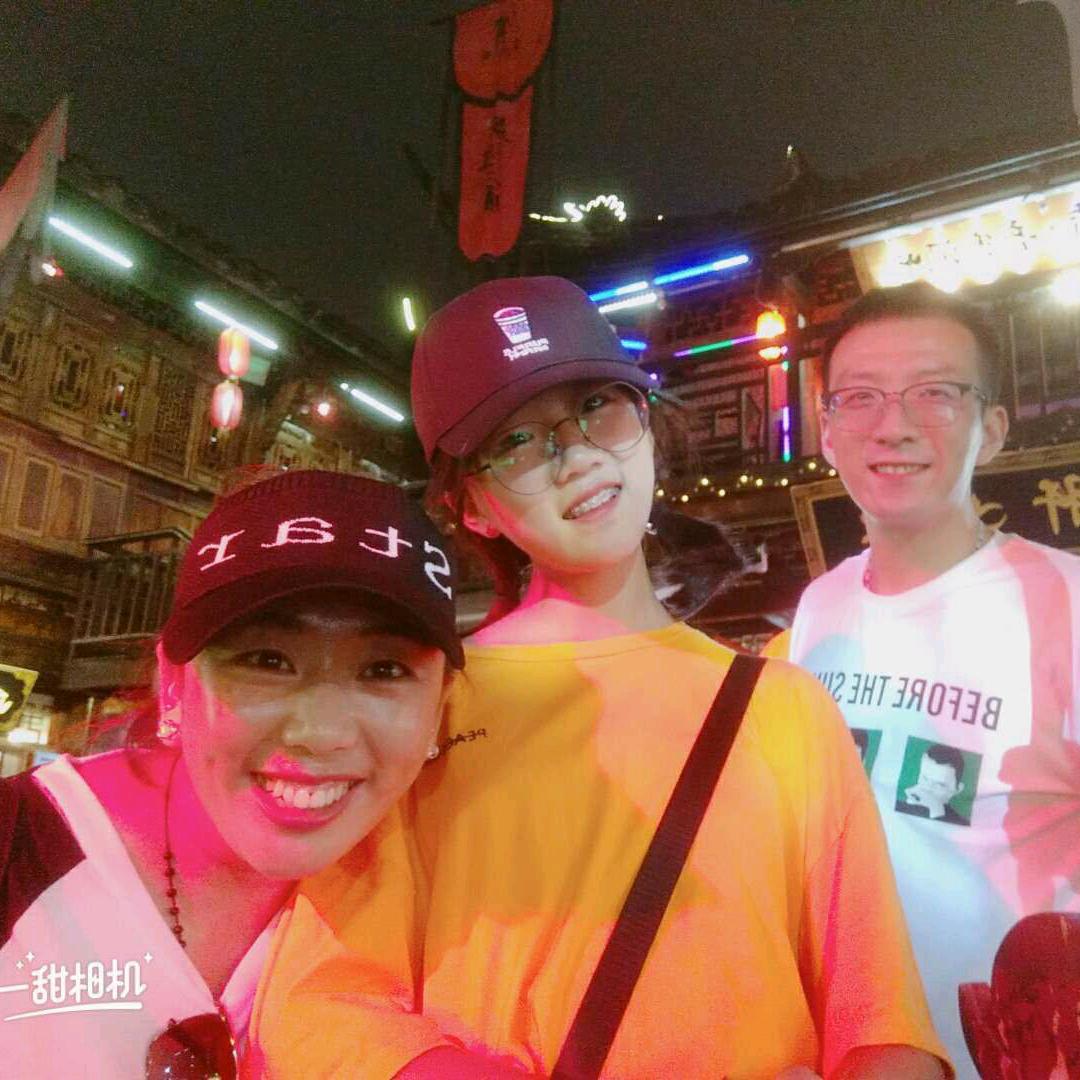 雪儿（鹤祥门业/茂森装饰）