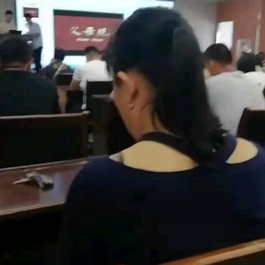 张华英专业艺术美缝