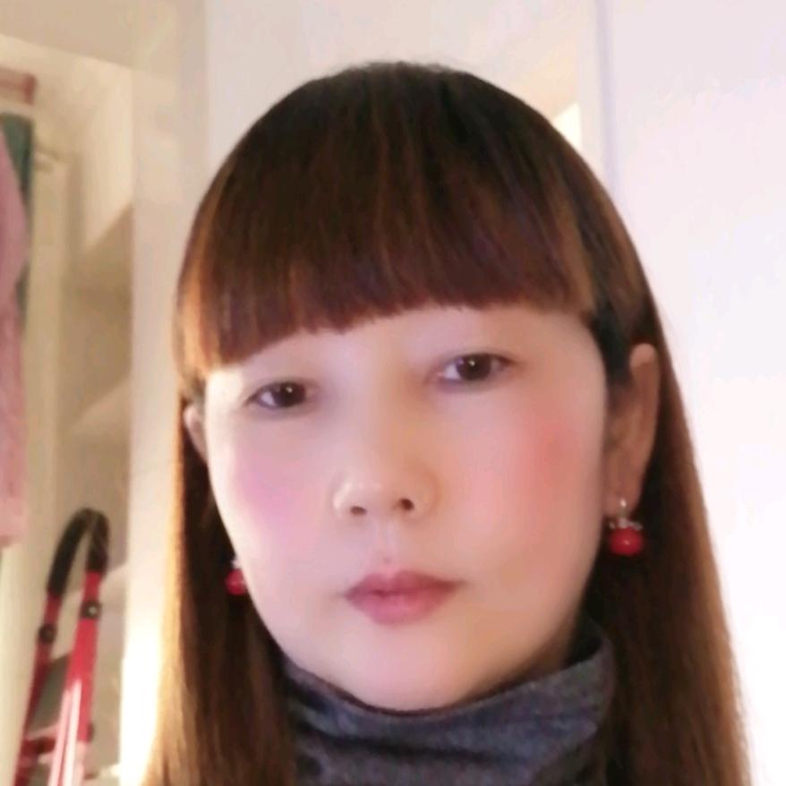 @76龙女，单身
