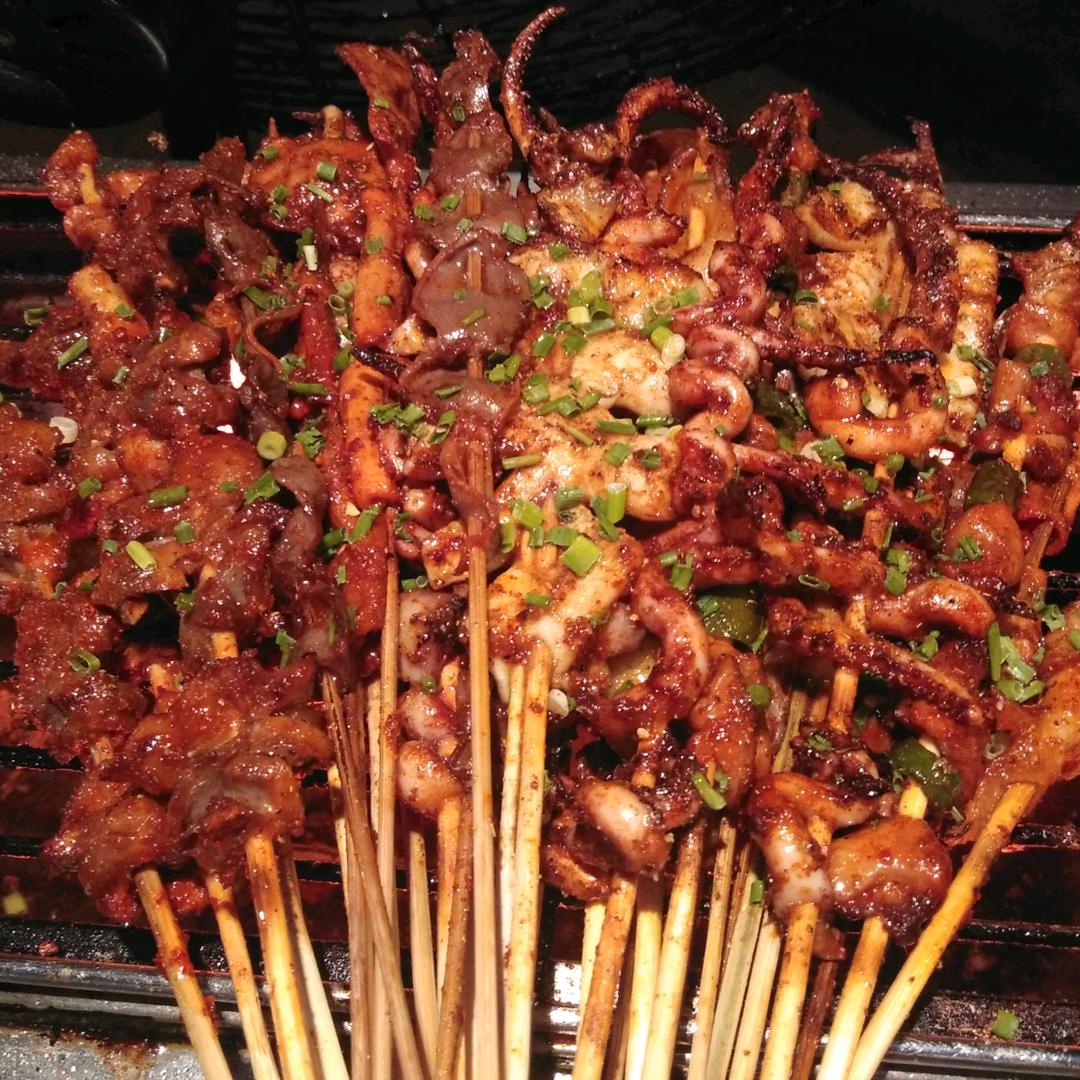 远太城三期A区汇满奇味烧烤江湖菜