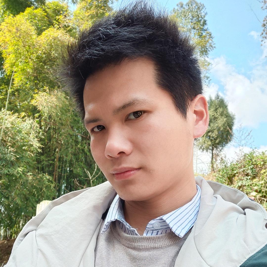 专业墙布墙纸施工师傅