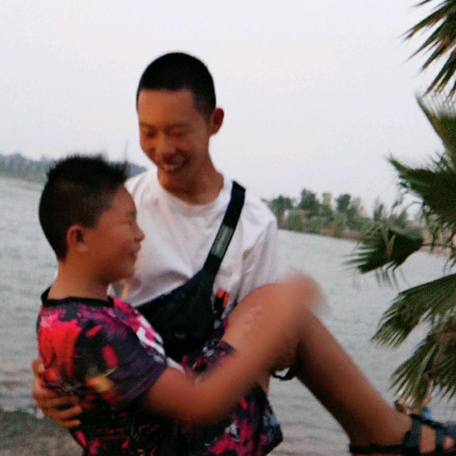 用户9063688靓哥们769472