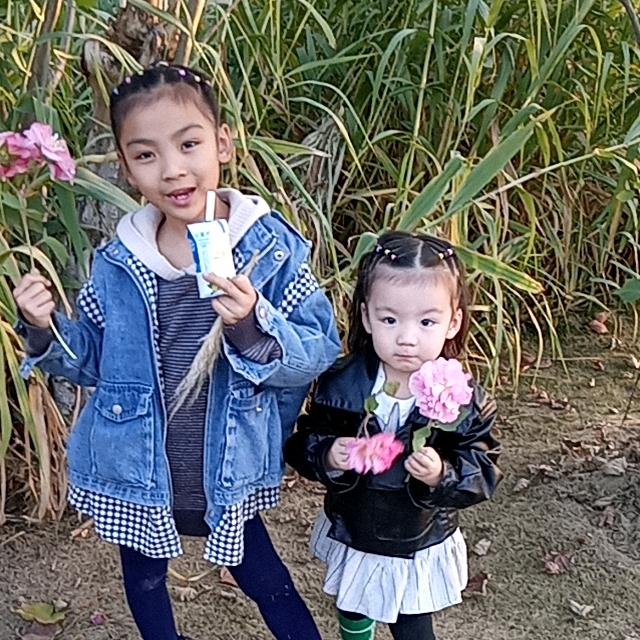 妍妍果果阳阳奶奶