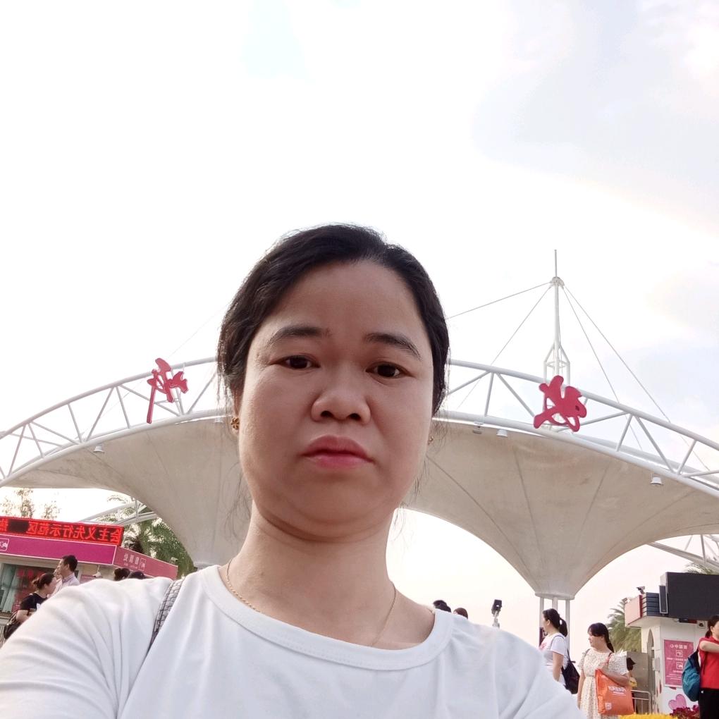 黄小玲