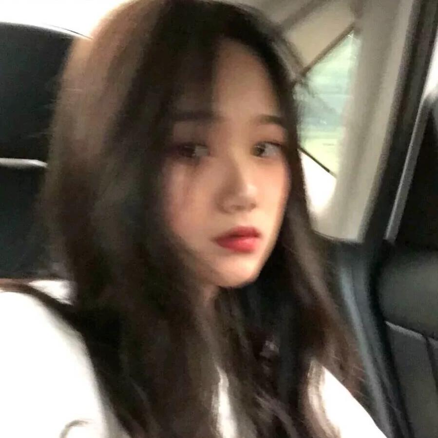 小彤.
