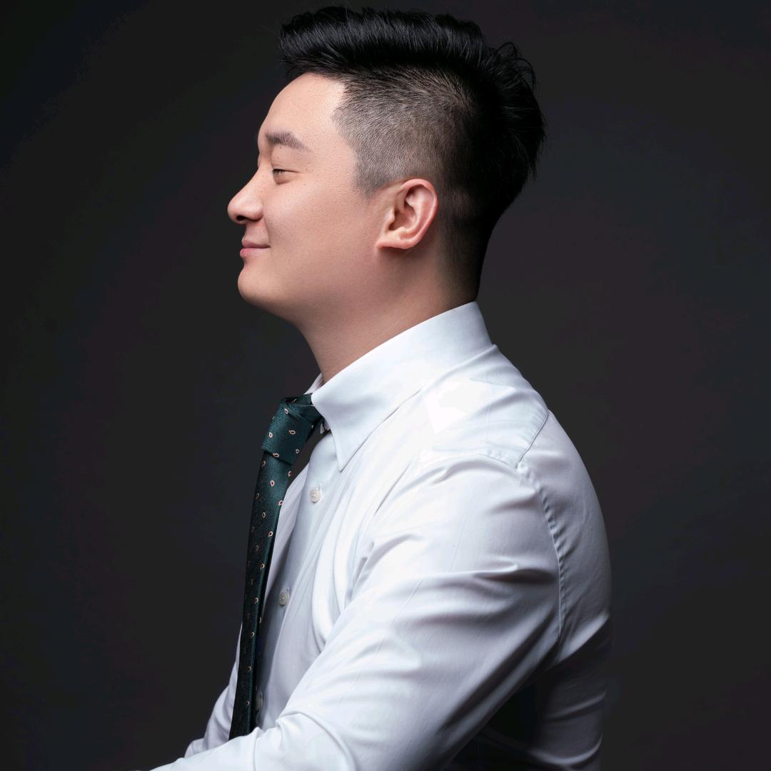 魏树奇  I  婚礼主持人