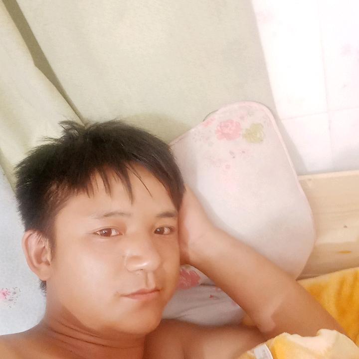 默默