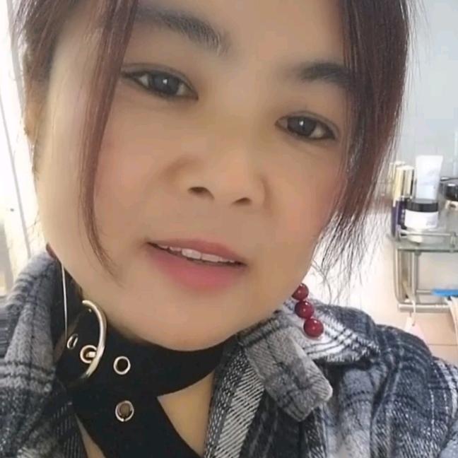 浅笑嫣然