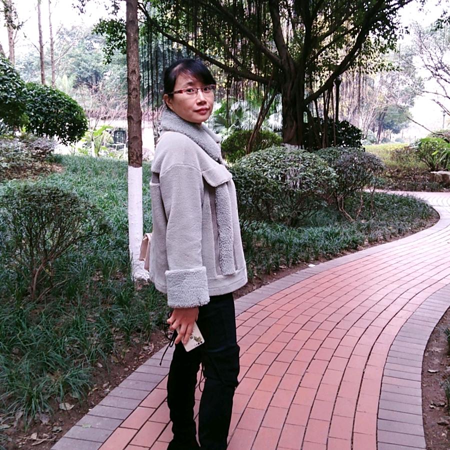 观音桥步行街苏宁易购海尔洗衣机金牌导购