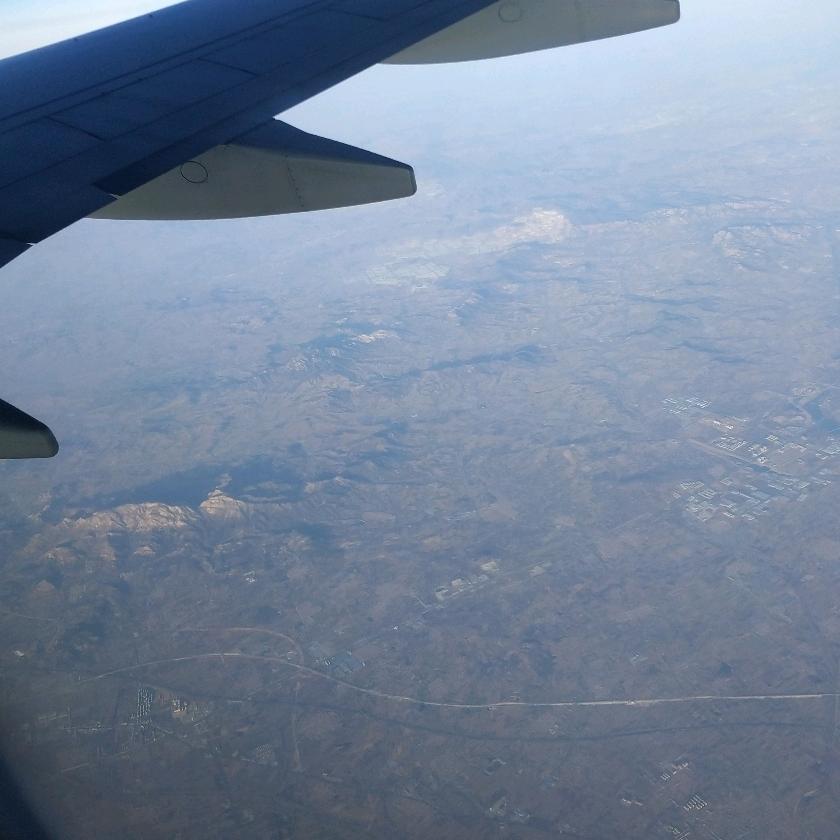 ，，歌声与笑声