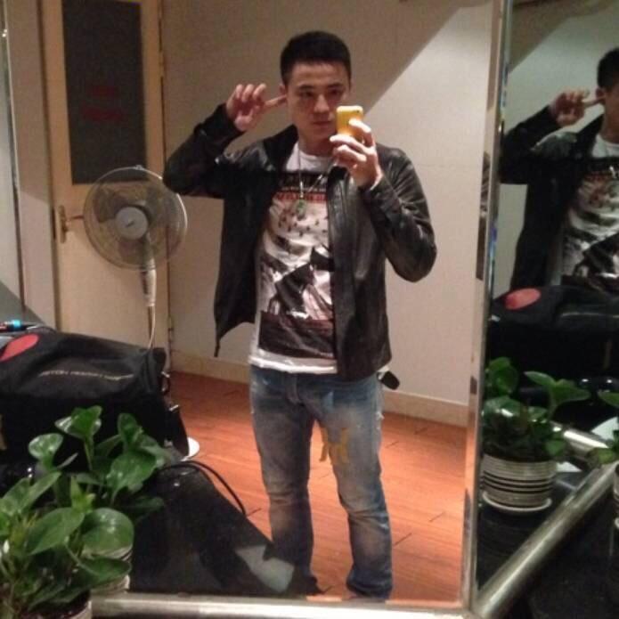 小黑猪muses磁砖