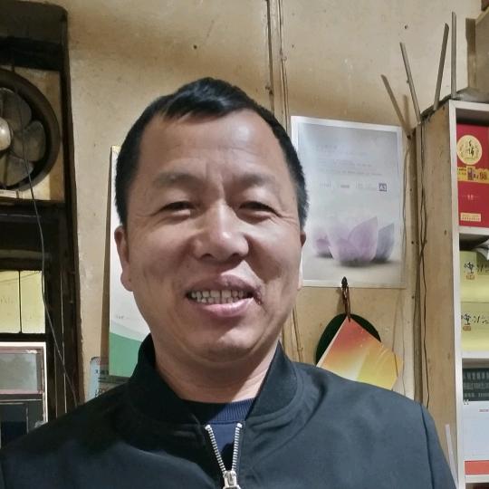 镁质泥