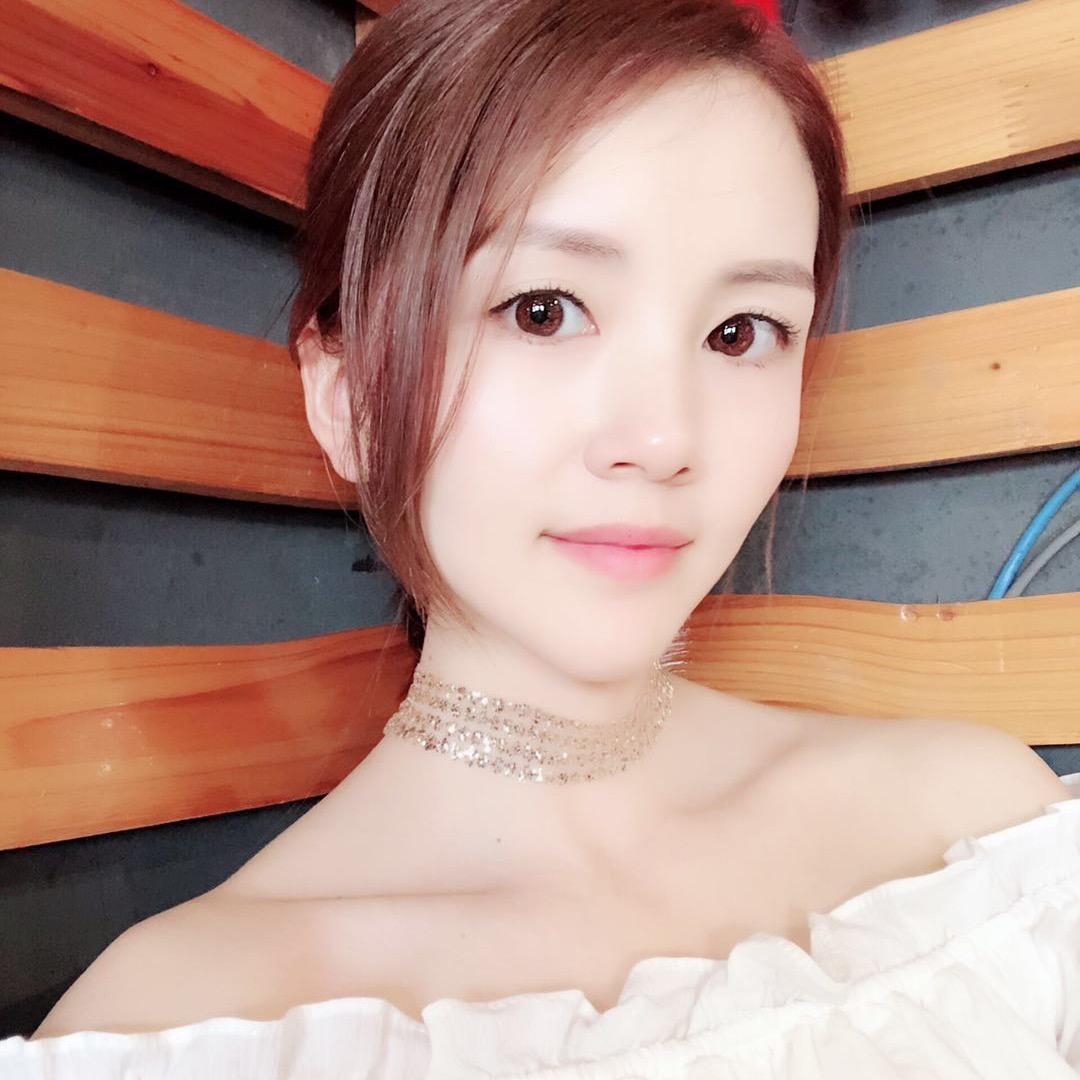 玉环亚威服装牛仔裤