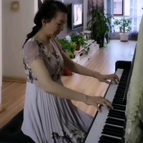 60后学钢琴🎹