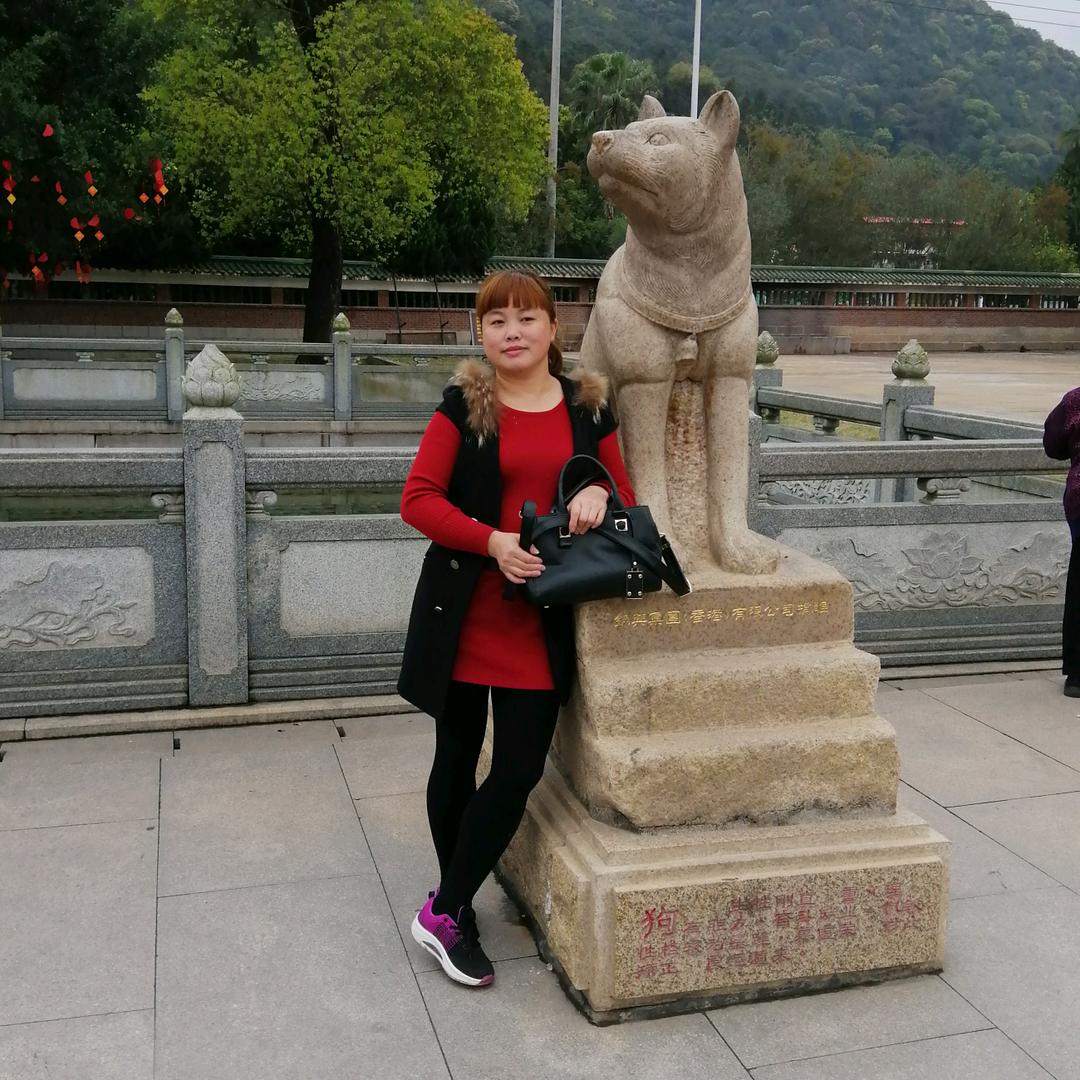 小霞