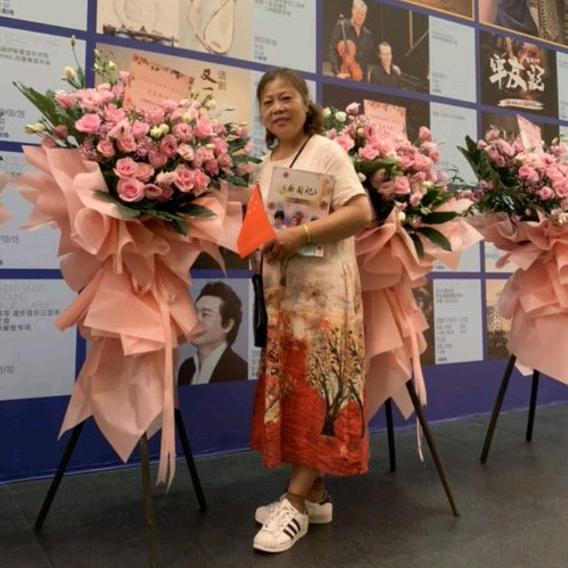 弟子慧鸿陆晓红（凤迷）