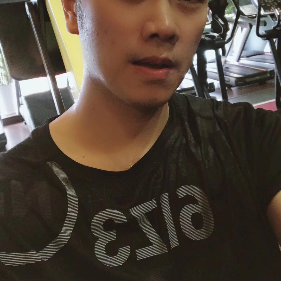 亚伦