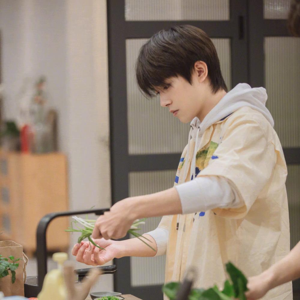 杨羽鸣