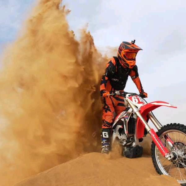 中卫市精益辉越野改装《科曼减震》