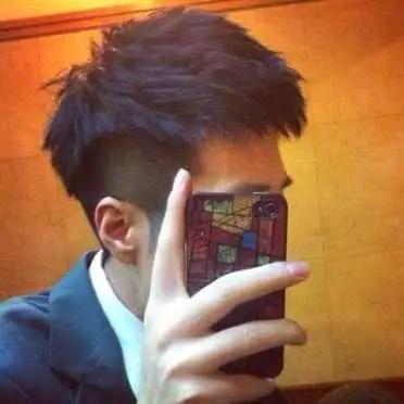 半瓶墨水