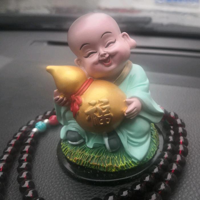 酒窝男人