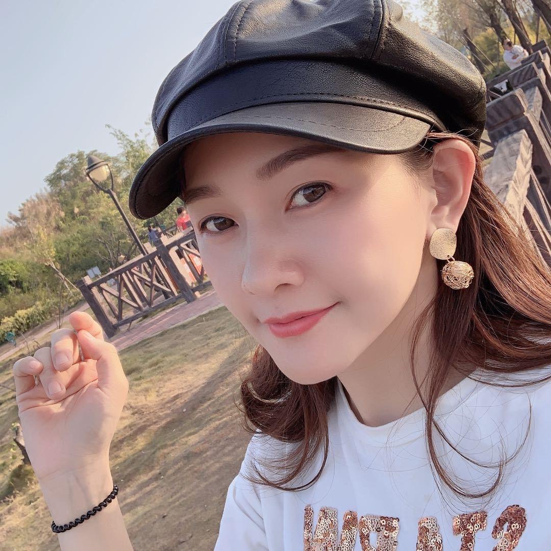 澄海金佩红美容店