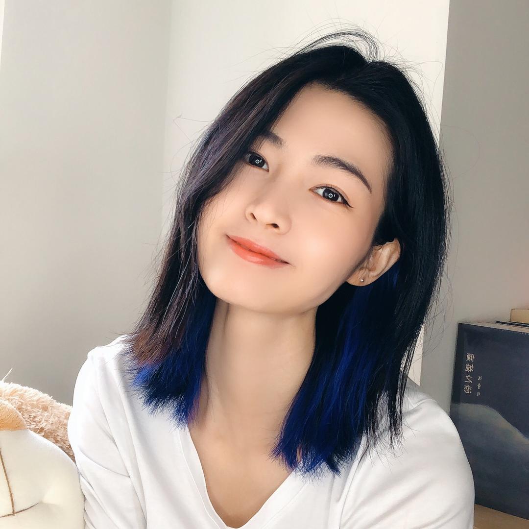 穿搭研究生敖小陪