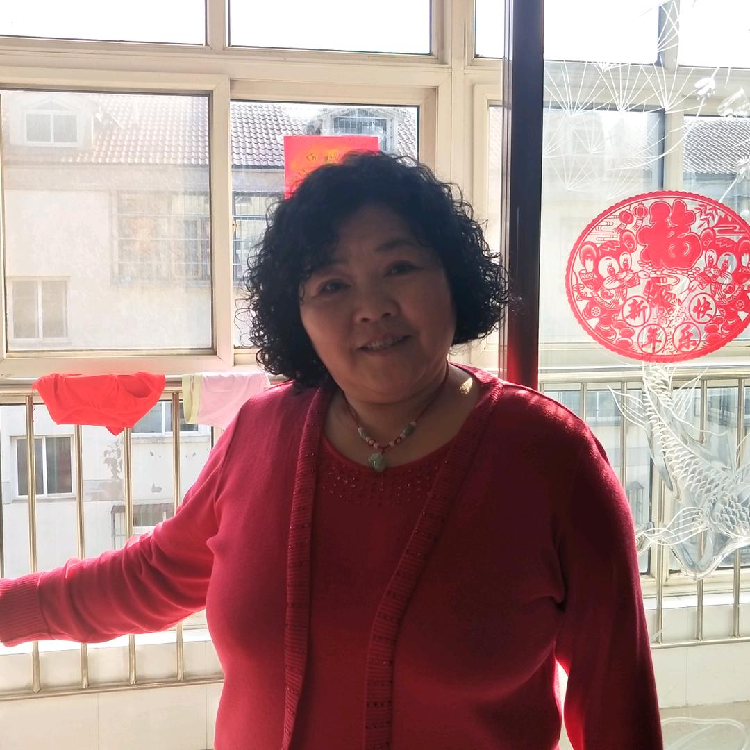 李金芬